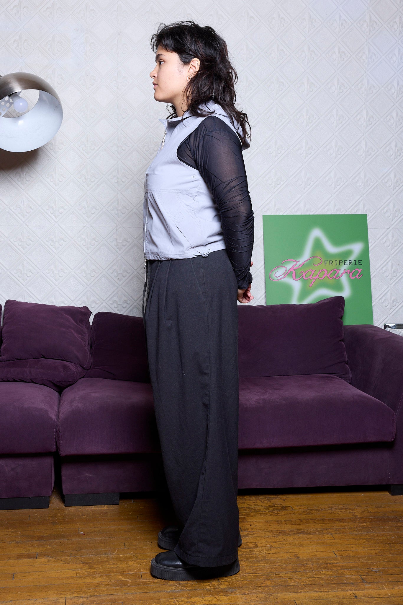 VESTE SANS MANCHE GRISE Y2K