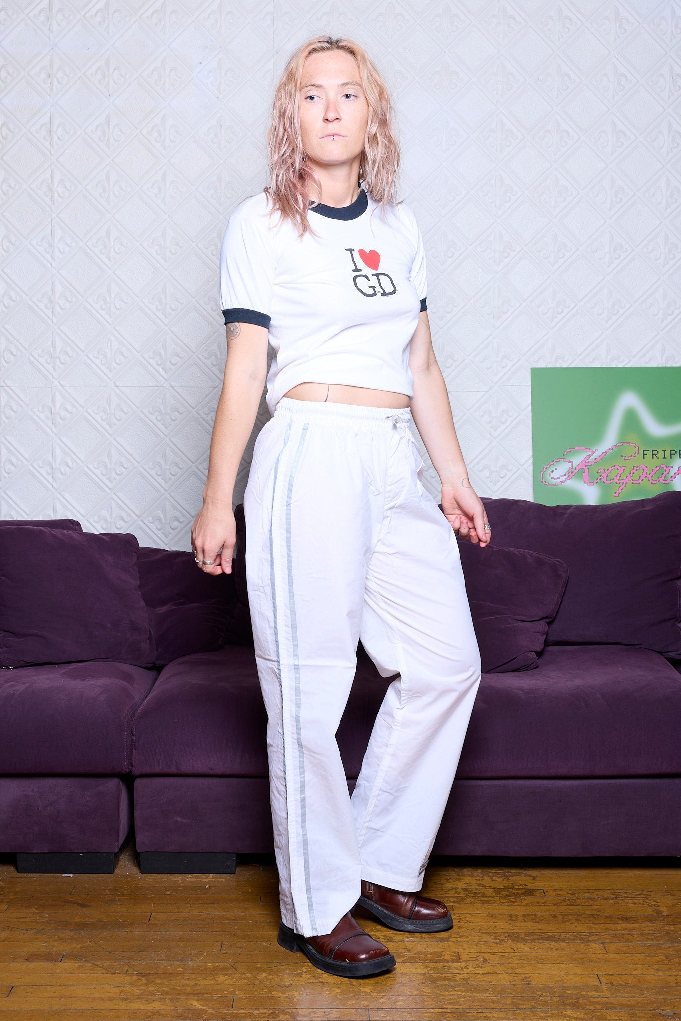 PANTALON BLANC RÉFLECTIF DANS LE NOIR