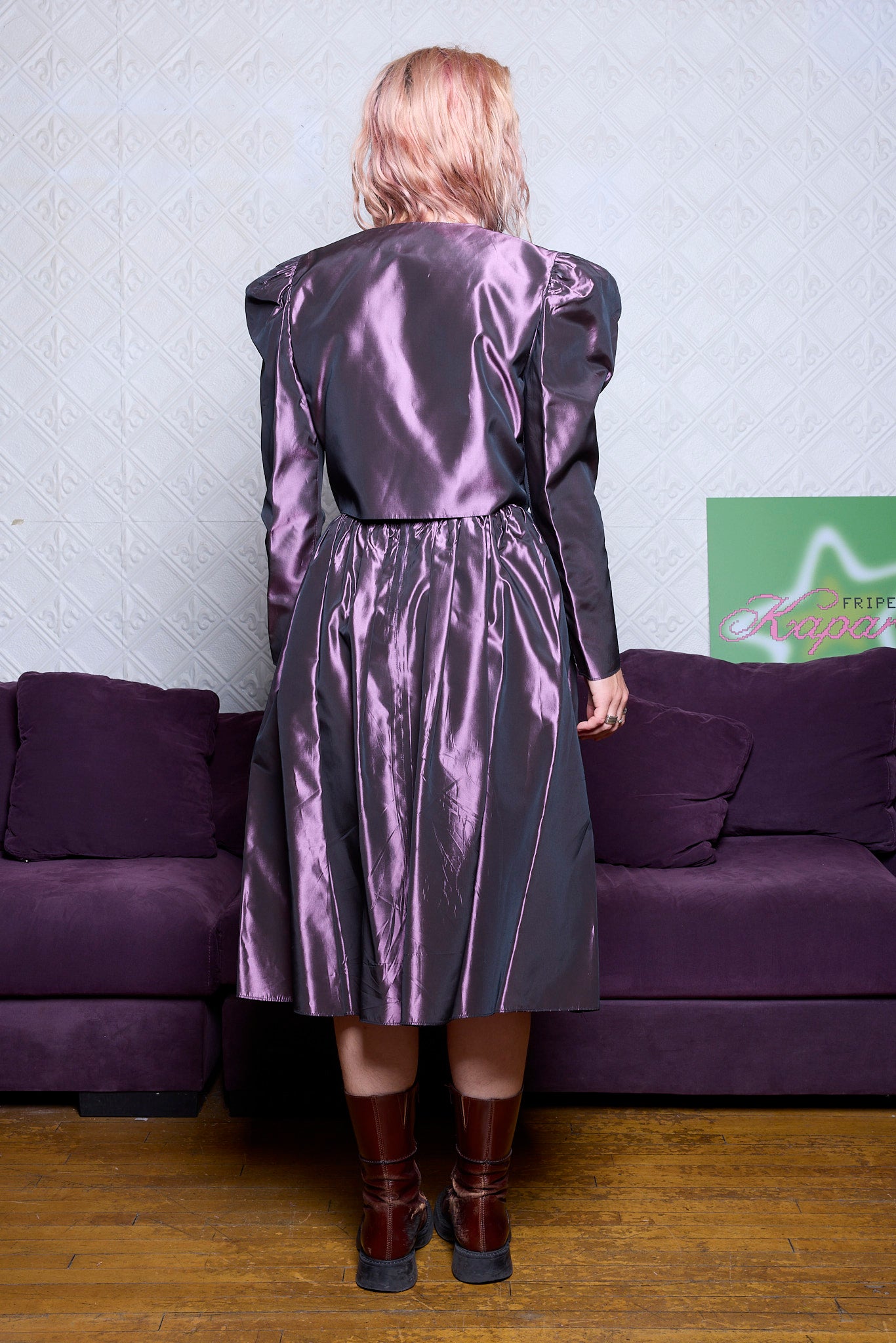 ROBE MAUVE ET NOIRE + PAR-DESSUS (2 MCX) HILDEGARDE SAUSIK