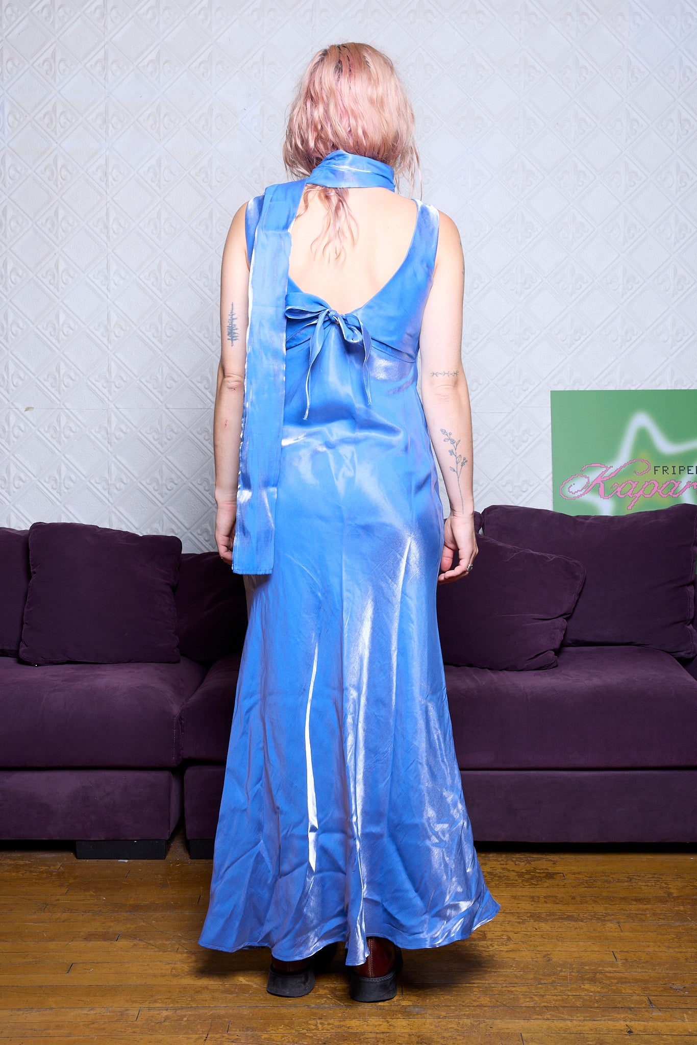 ROBE BLEUE + FOULARD (2 MCX)